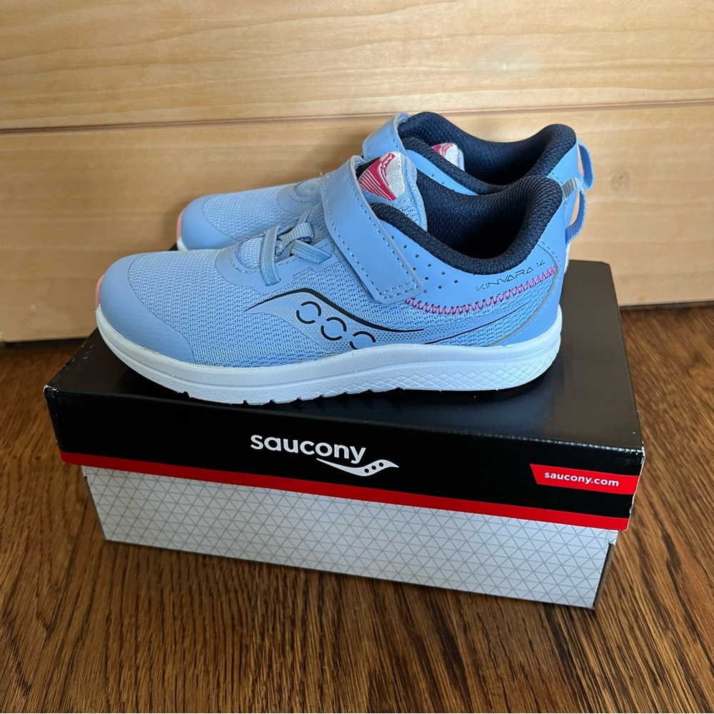 Saucony Kids Unisex-Child Kinvara 14 Alternative Closure Jr. Sneaker 9.5